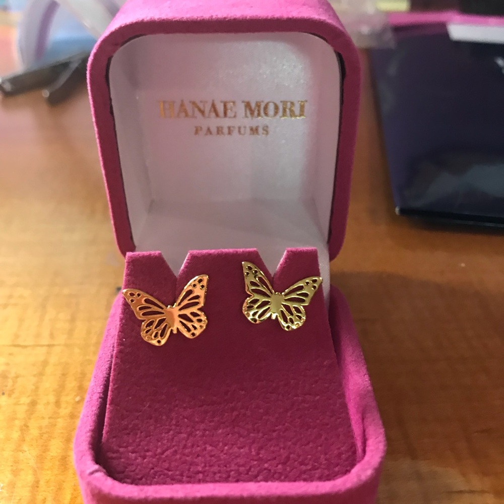 Never Worn Hanae Mori Gold Butterly Earrings